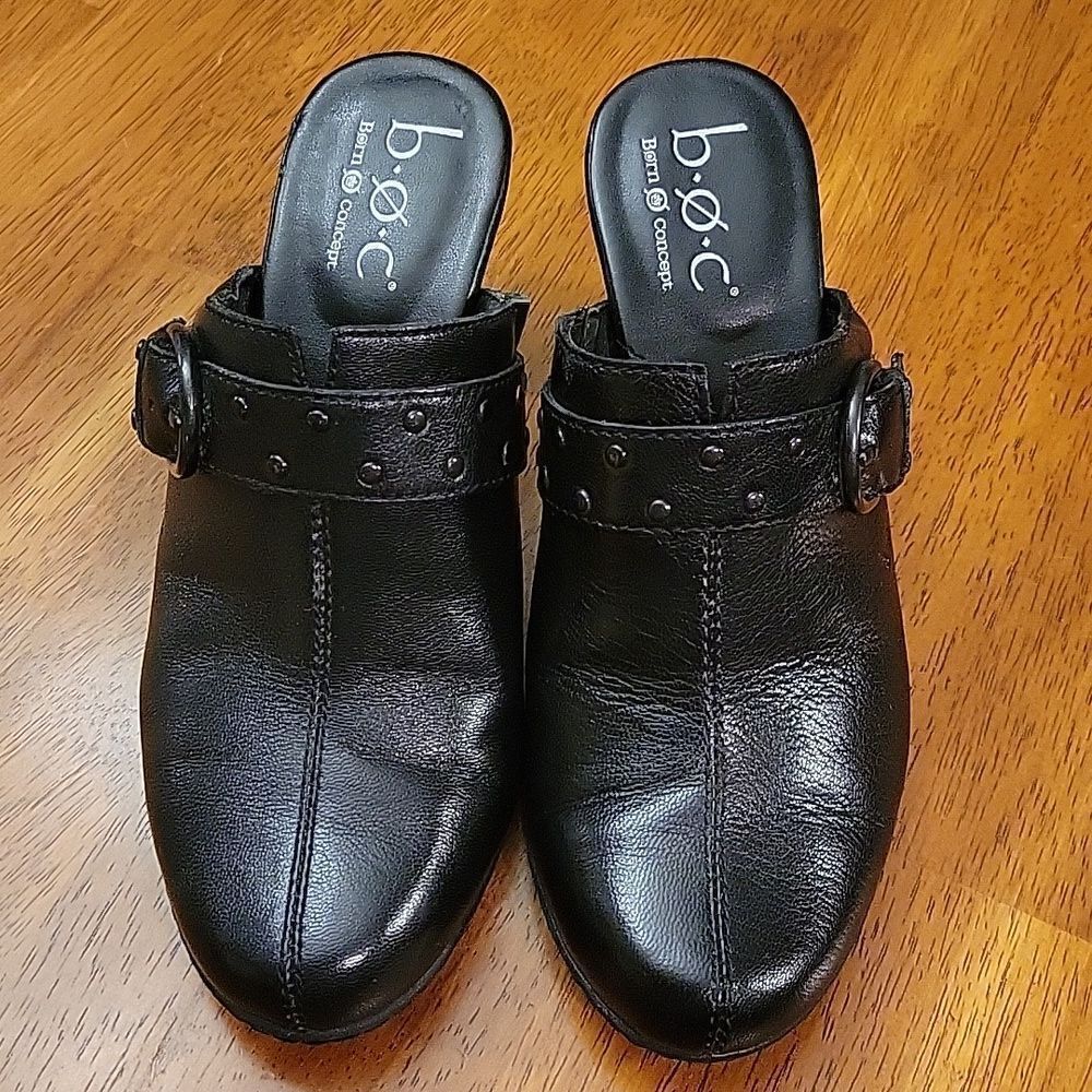 B.o.c. Women's Clogs